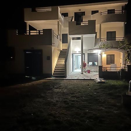 Apartments Linic نين المظهر الخارجي الصورة