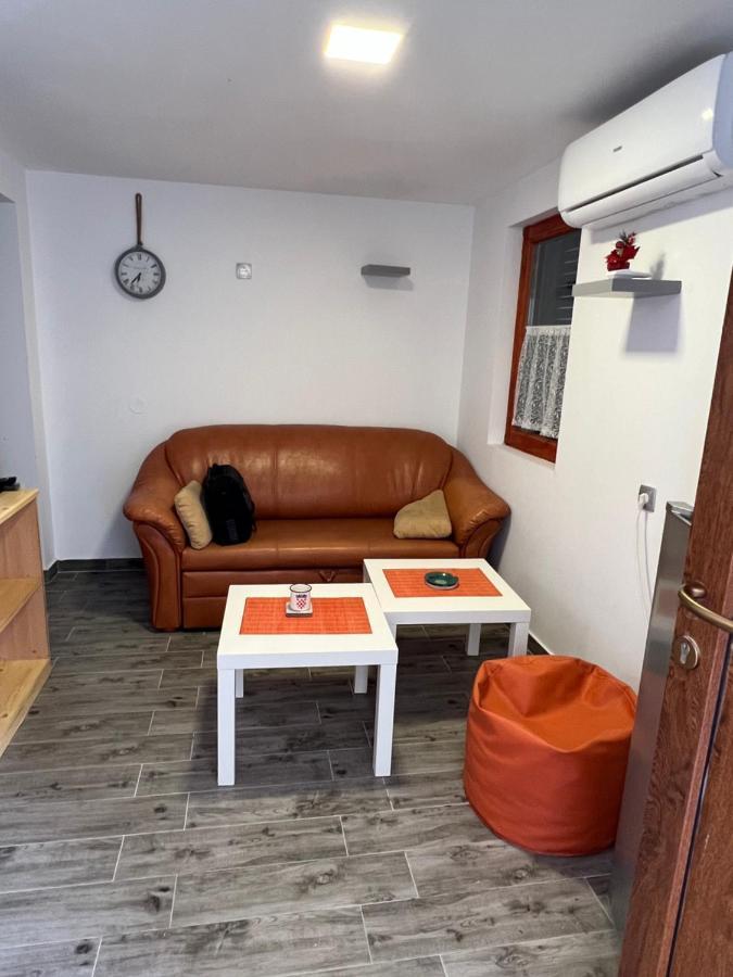 Apartments Linic نين المظهر الخارجي الصورة