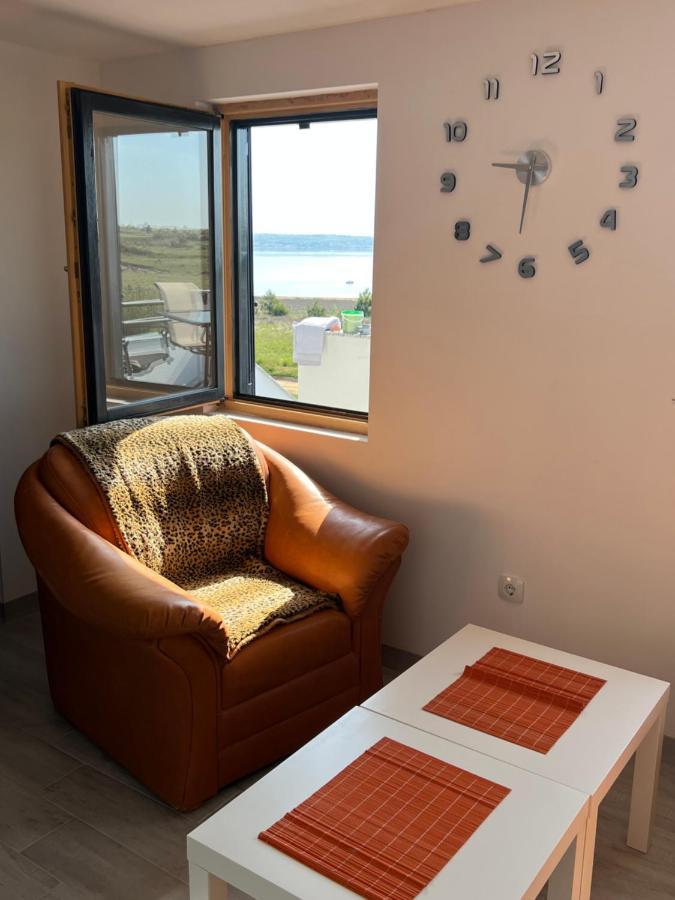 Apartments Linic نين المظهر الخارجي الصورة