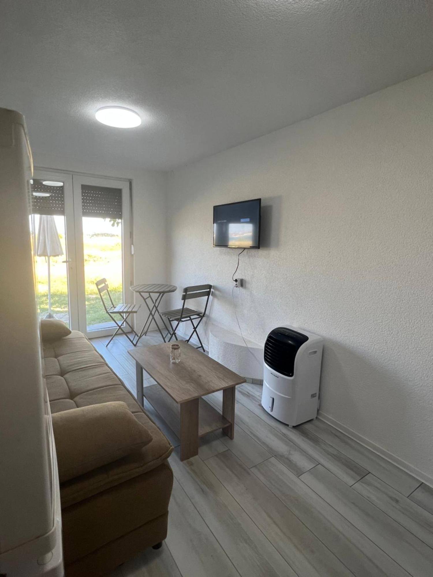 Apartments Linic نين المظهر الخارجي الصورة